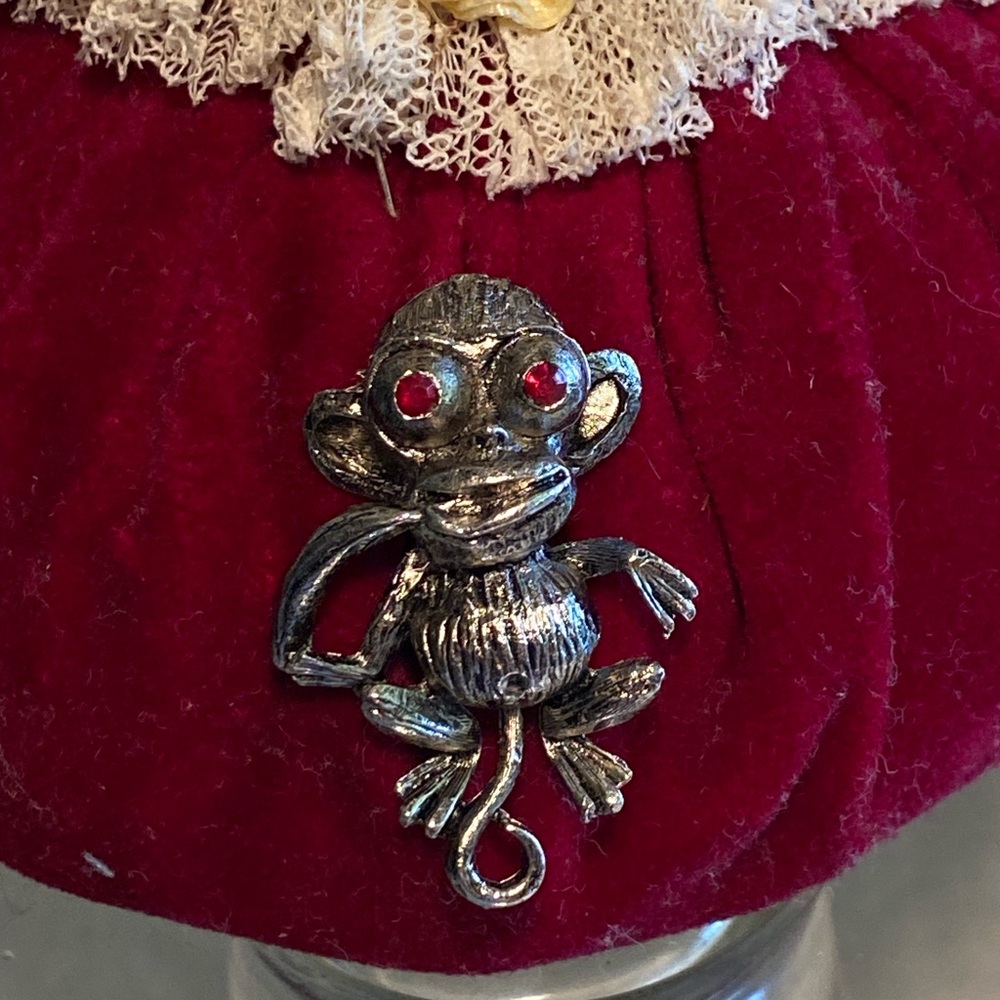 Vintage Silver Tone Monkey Pin Brooch with Ref Rhinestone Eyes.